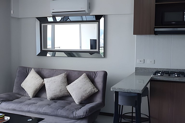 GURUS FR | Elegante apto. con vista | naturaleza | aire