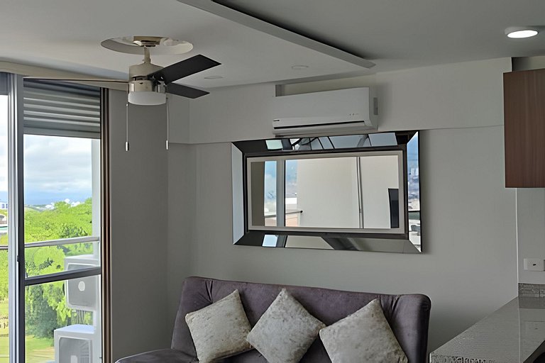GURUS FR | Elegante apto. con vista | naturaleza | aire