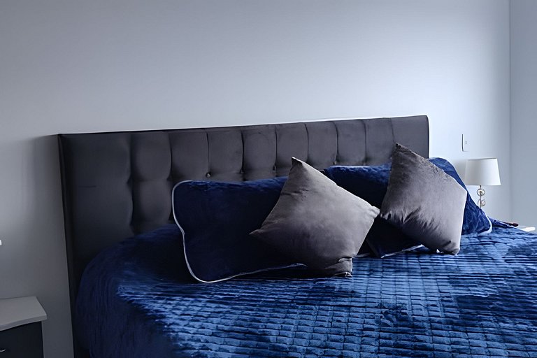 GURUS FR | Elegante apto. con vista | naturaleza | aire