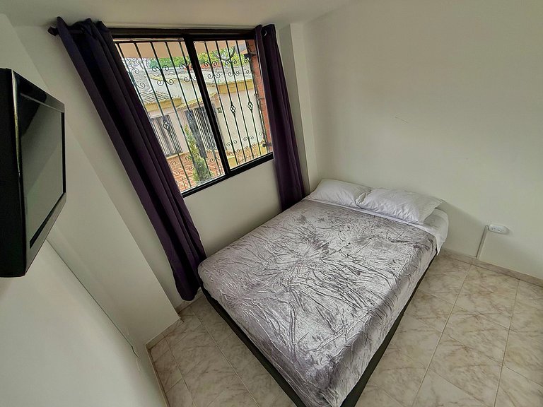GURUS FR | First floor apartment, close to the terminal and